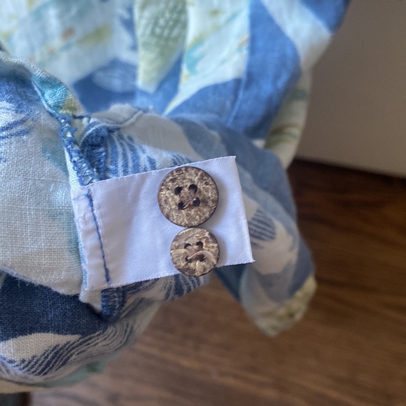 Tommy Bahama Linen Hawaiian - Picture 5 of 5